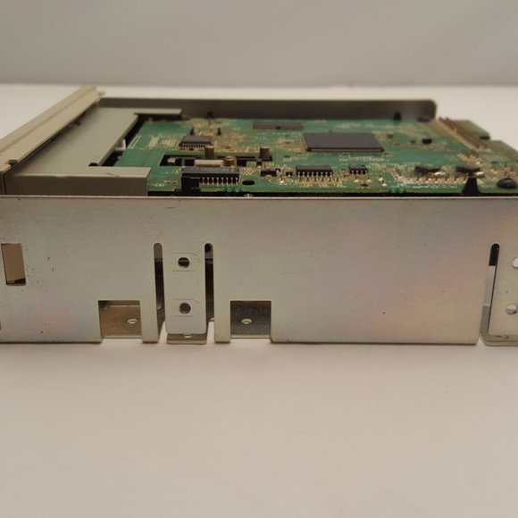 AIWA Bolt Data Streamer Internal IDE Tape Drive TD-AS10 TD-A10 NON-WORKING - Picture 4 of 8